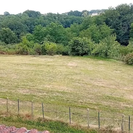 Casa de Férias Le Jardin D'andre Laurede